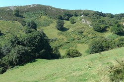 Depression and saddle near Barrio Santa María