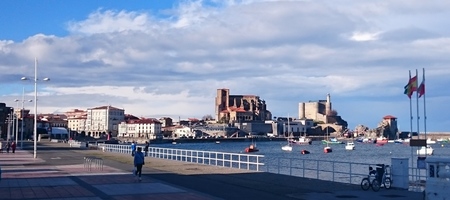 Castro Urdiales promenade Castro Urdiales promenade