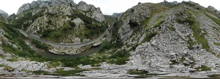 <b>360</b>×<b>180</b> Coto del Infierno, La Hermida gorge