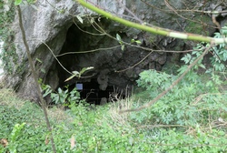 Cueva Mazacuíos, La Franca Cueva Mazacuíos, La Franca