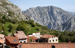 Tresviso view towards Bejes Tresviso view towards Bejes