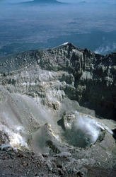 Popocatépetl crater